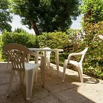 Appealing In Vezac With Swimming Pool بيت للعطل *