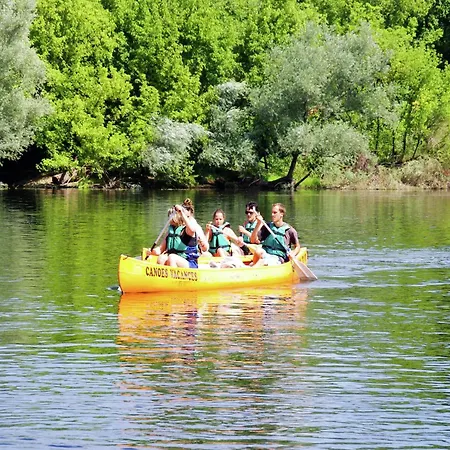 Appealing In Vezac With Swimming Pool Holiday home Beynac-et-Cazenac