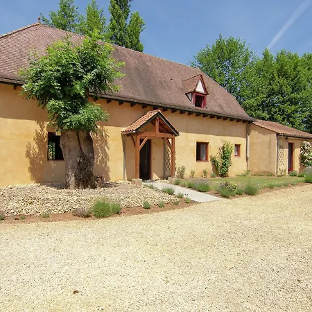 Appealing In Vezac With Swimming Pool *