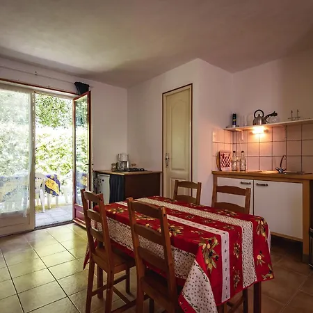 Appealing In Vezac With Swimming Pool
