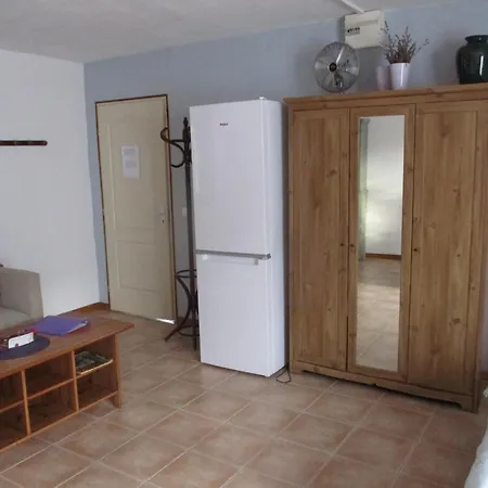 Appealing In Vezac With Swimming Pool Σπίτι διακοπών