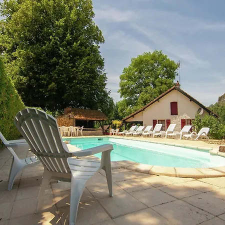 بيت للعطل Appealing In Vezac With Swimming Pool *